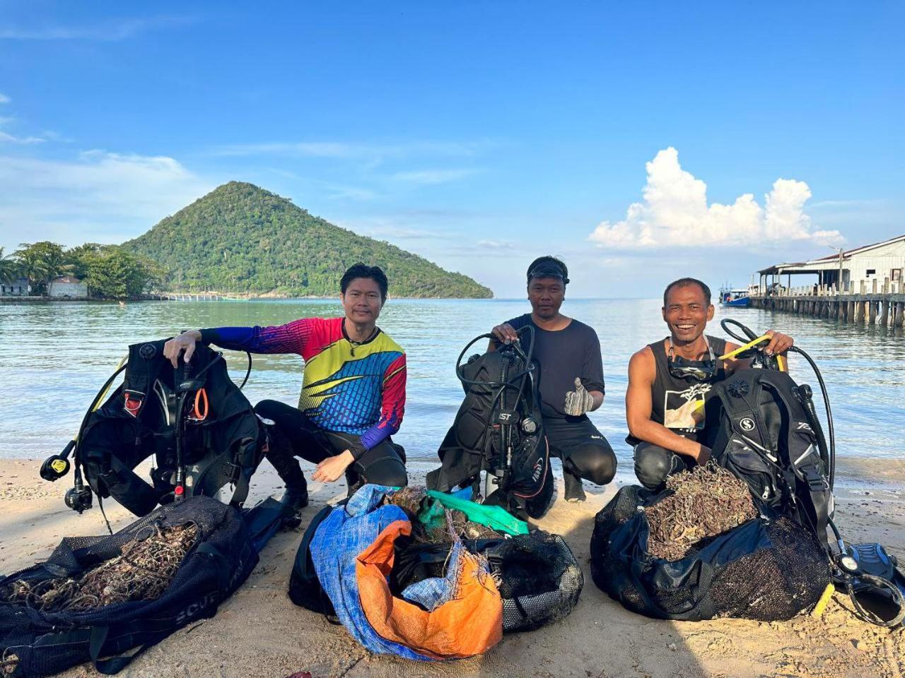 Hostel Spicy23 - M' Pai Bay Preăh Sihanŭk Zewnętrze zdjęcie