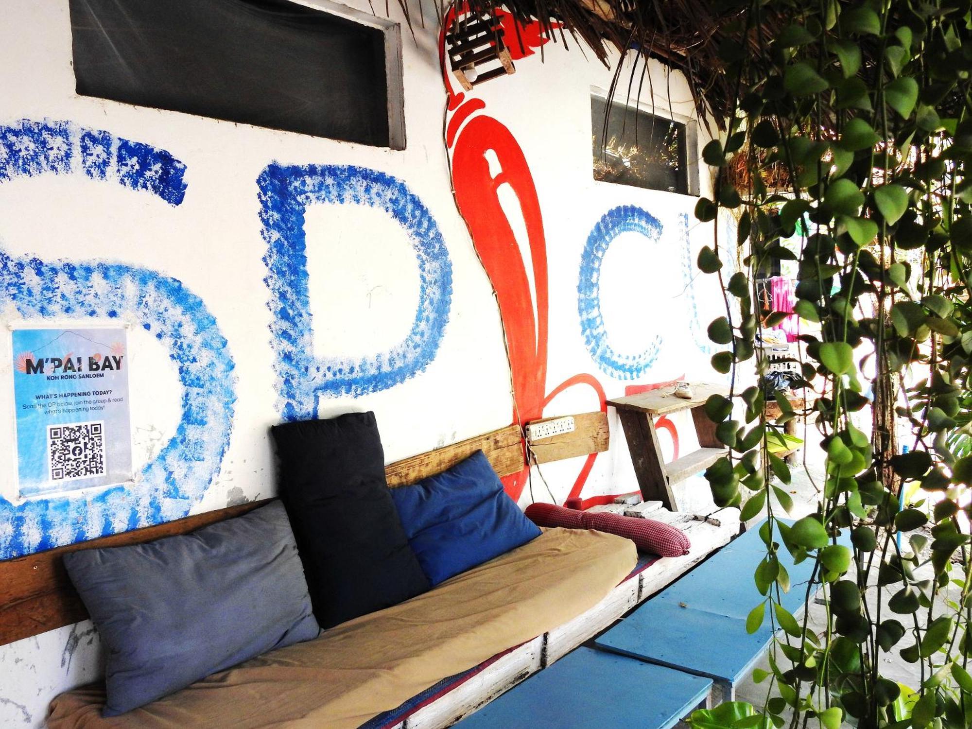 Hostel Spicy23 - M' Pai Bay Preăh Sihanŭk Zewnętrze zdjęcie