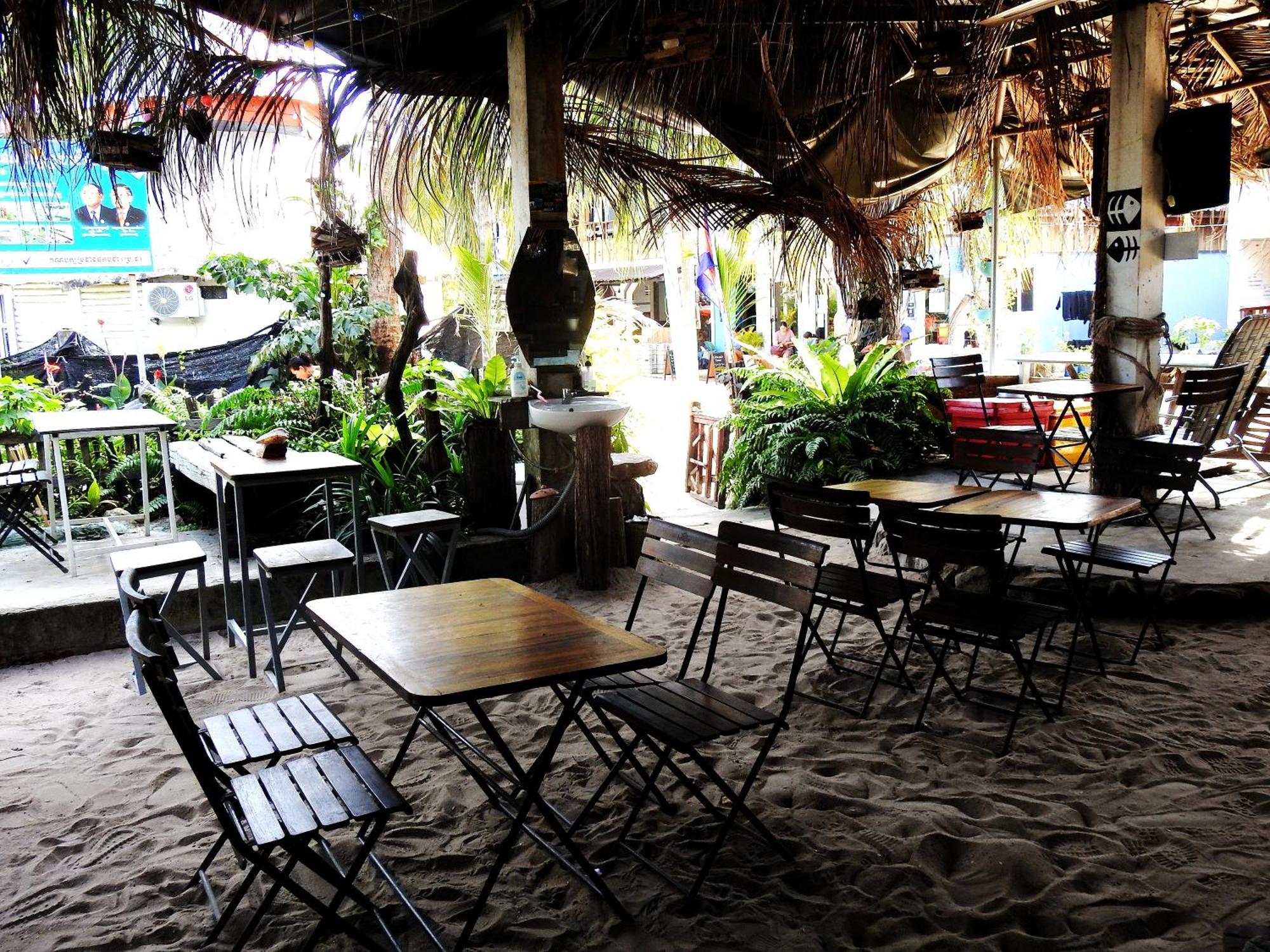 Hostel Spicy23 - M' Pai Bay Preăh Sihanŭk Zewnętrze zdjęcie
