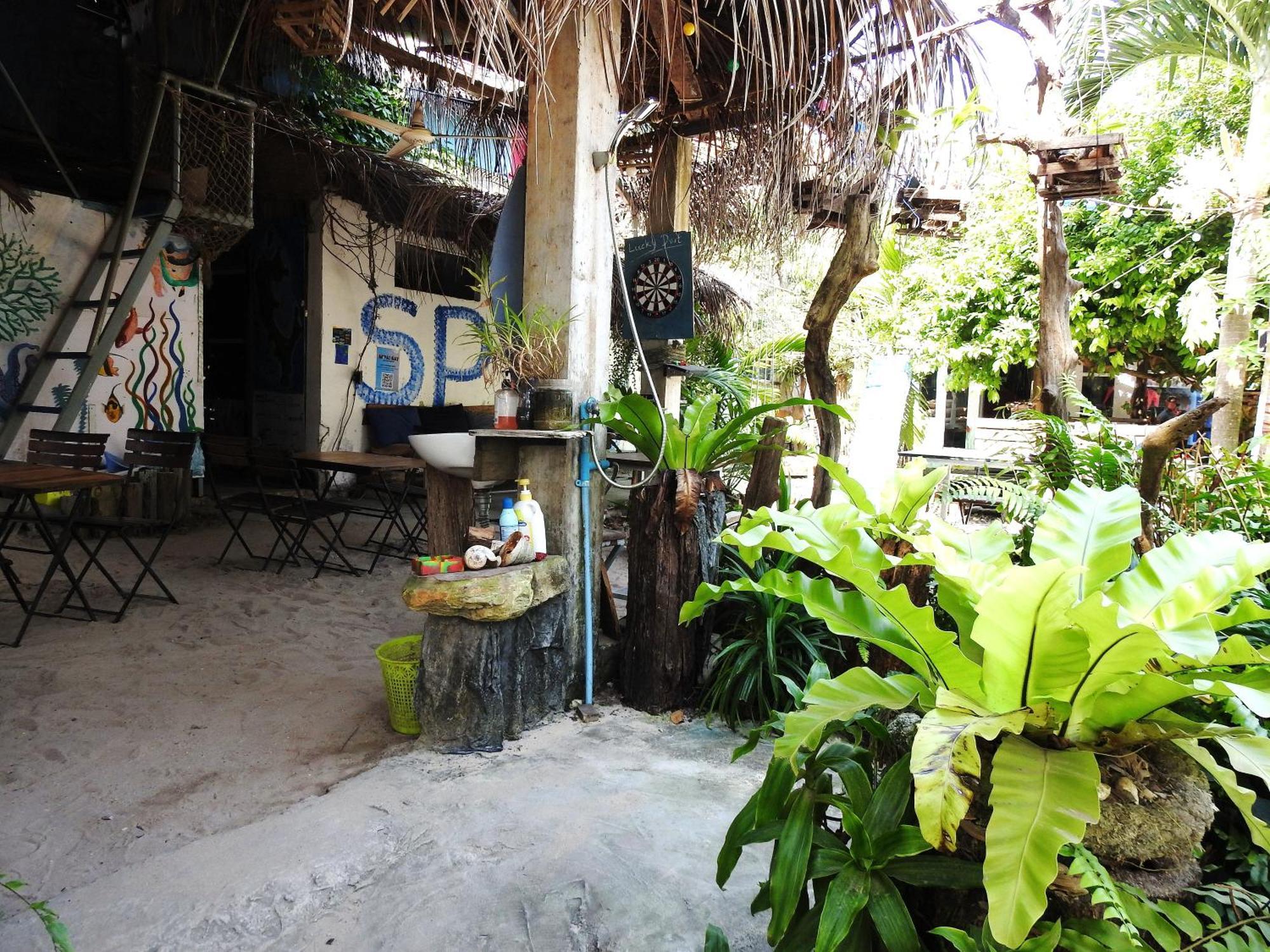 Hostel Spicy23 - M' Pai Bay Preăh Sihanŭk Zewnętrze zdjęcie