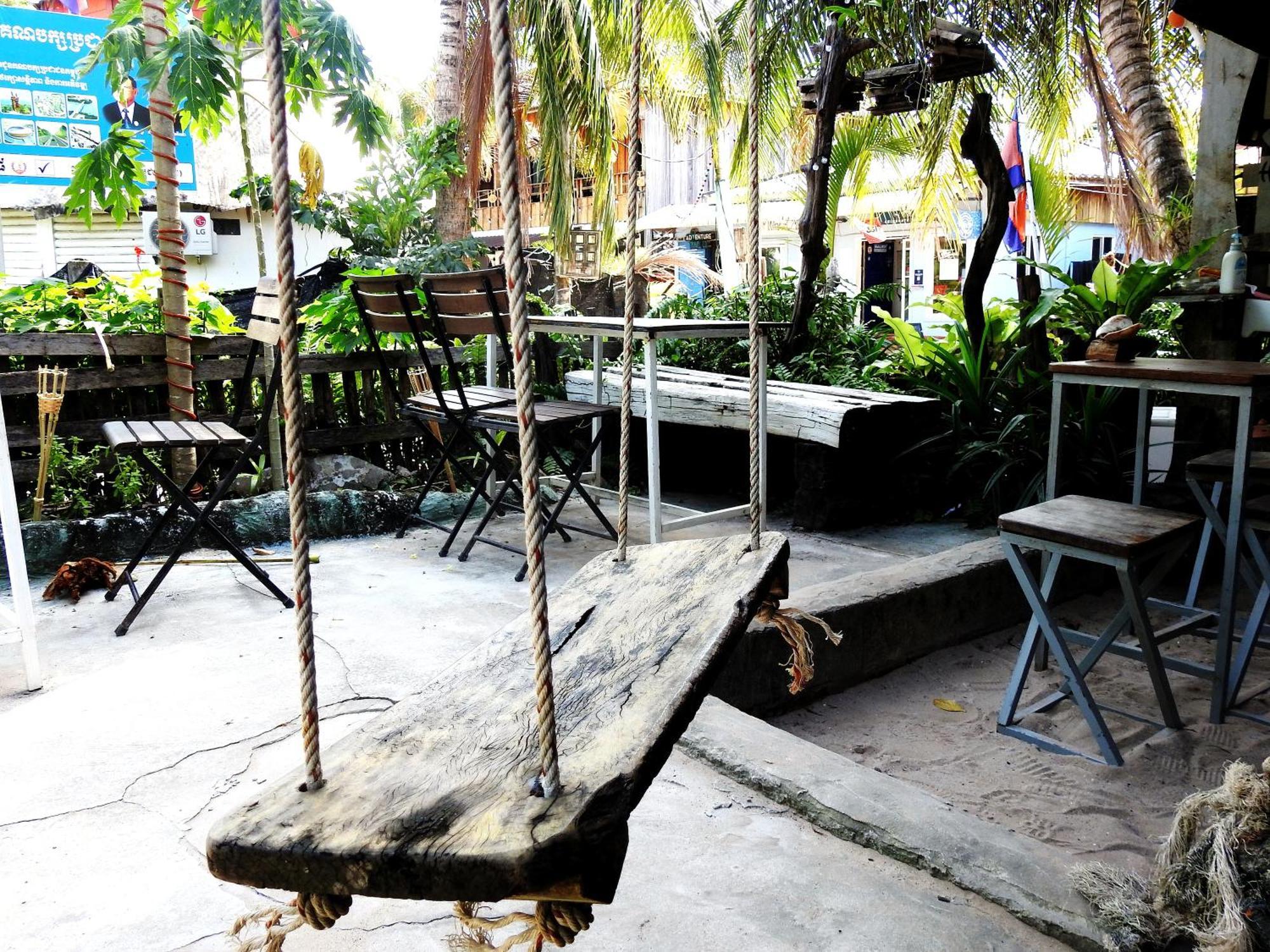 Hostel Spicy23 - M' Pai Bay Preăh Sihanŭk Zewnętrze zdjęcie