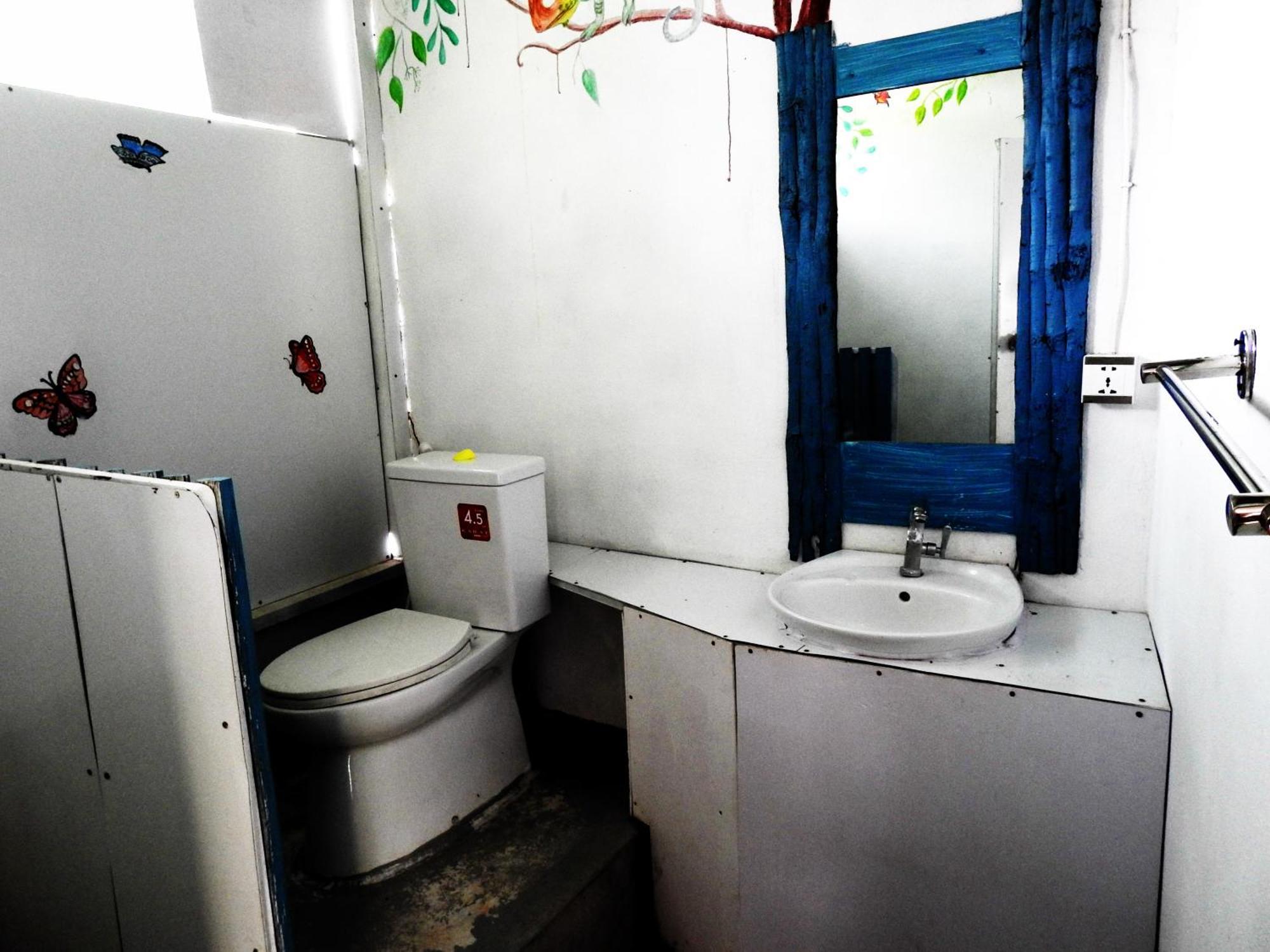 Hostel Spicy23 - M' Pai Bay Preăh Sihanŭk Zewnętrze zdjęcie